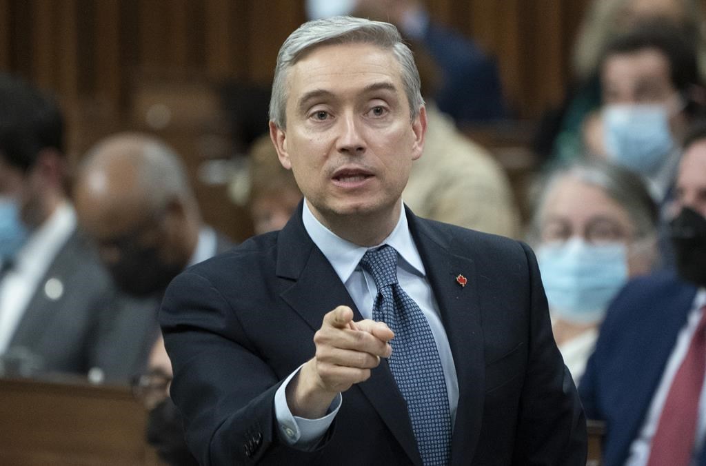 Négociations entre Ottawa et la Davie: «grande nouvelle» pour Québec, dit Champagne