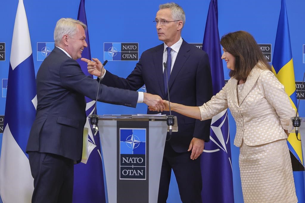 Les alliés de l’OTAN signent les protocoles d’adhésion de la Suède et de la Finlande