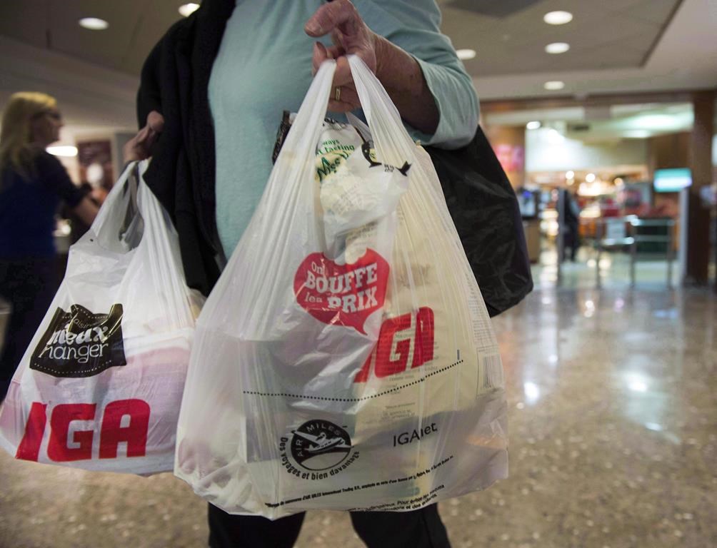 Les sacs de plastique jetables sont officiellement bannis à Montréal