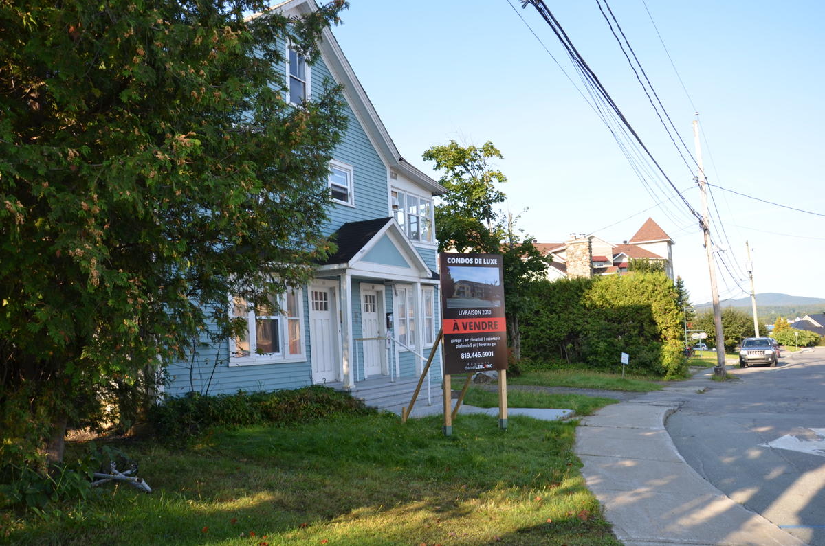 Feu vert aux 20 condos de luxe au centreville de Magog Le Reflet du Lac