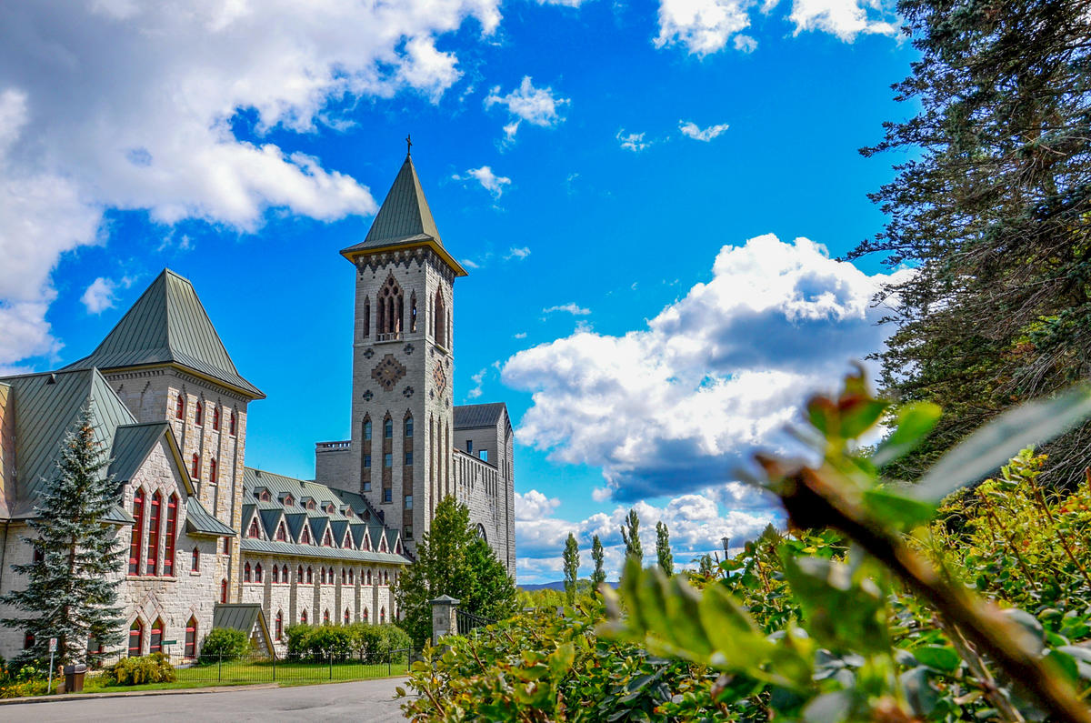 Des travaux estimés à plus de 8 M$ à l'Abbaye Saint-Benoît-du-Lac - Le ...
