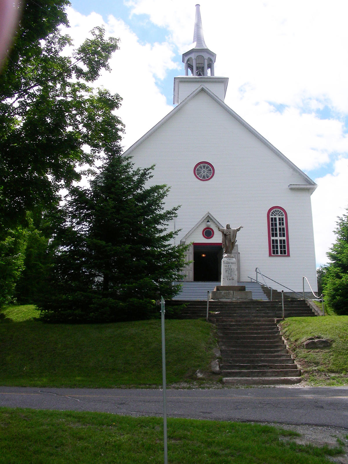 Un 75e anniversaire discret! Le Reflet du Lac