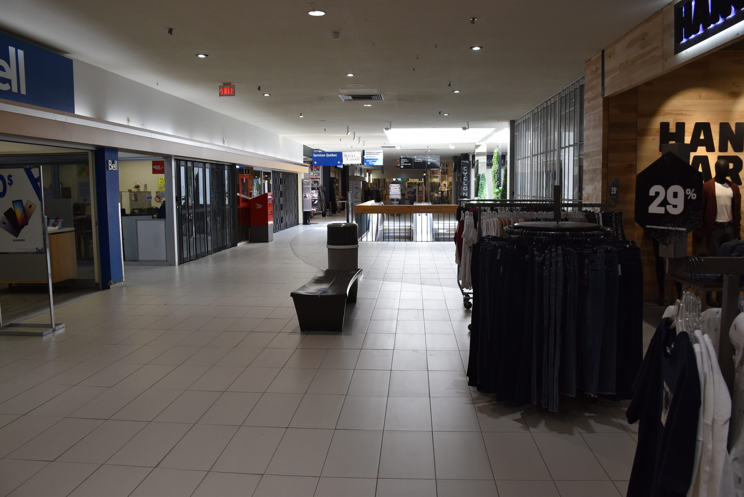 Cinq commerces essentiels aux Galeries Orford Le Reflet du Lac