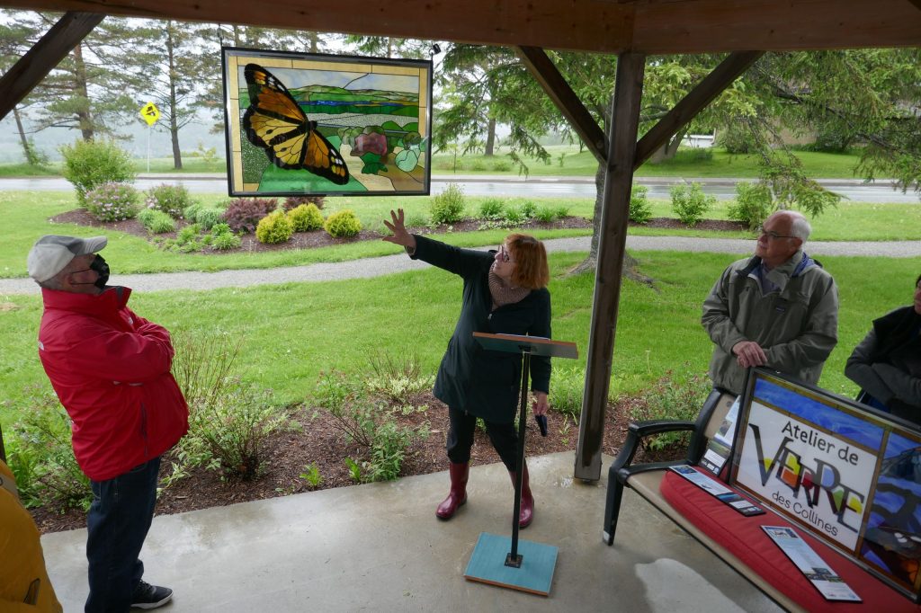 SainteCatherinedeHatley vitraux hors les murs Le Reflet du Lac