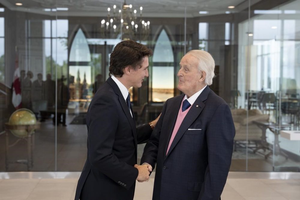 brian-mulroney-fait-l-loge-de-justin-trudeau-mais-ne-mentionne-pas