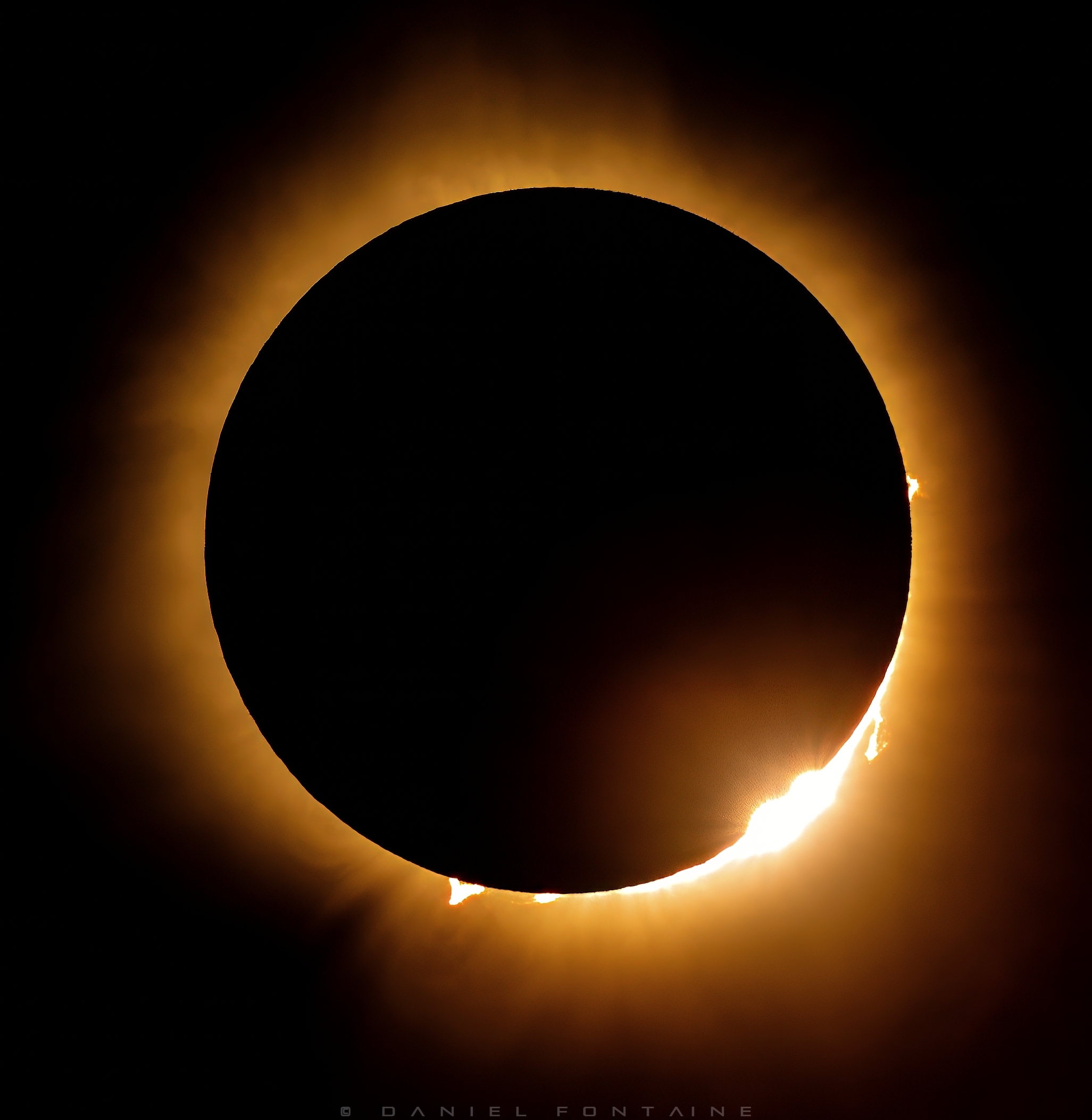 Relive the “buzz” of a solar eclipse in pictures