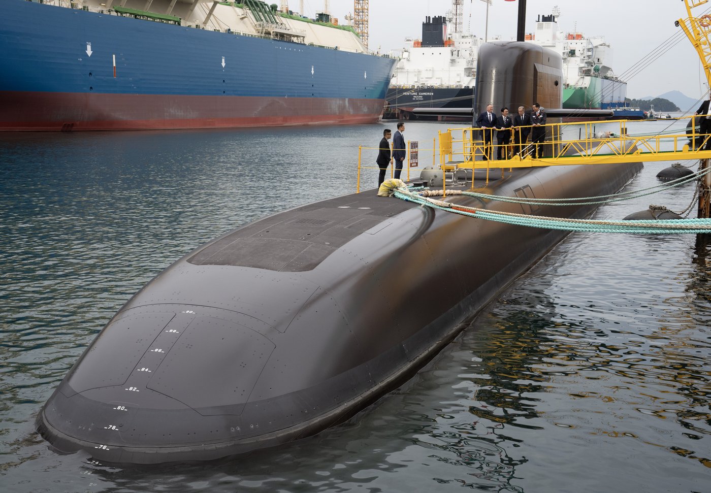 Le constructeur sud - coréen de sous - marins Hanwha signe un accord avec Algoma Steel