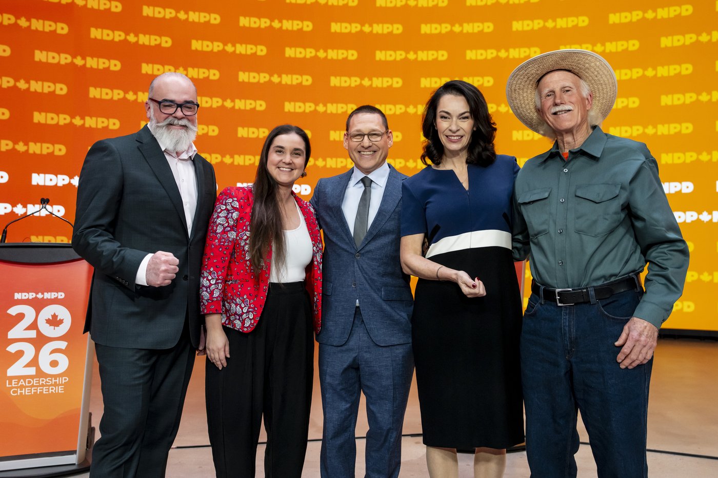 Avi Lewis en tête de la collecte de fonds pour la course à la chefferie du NPD