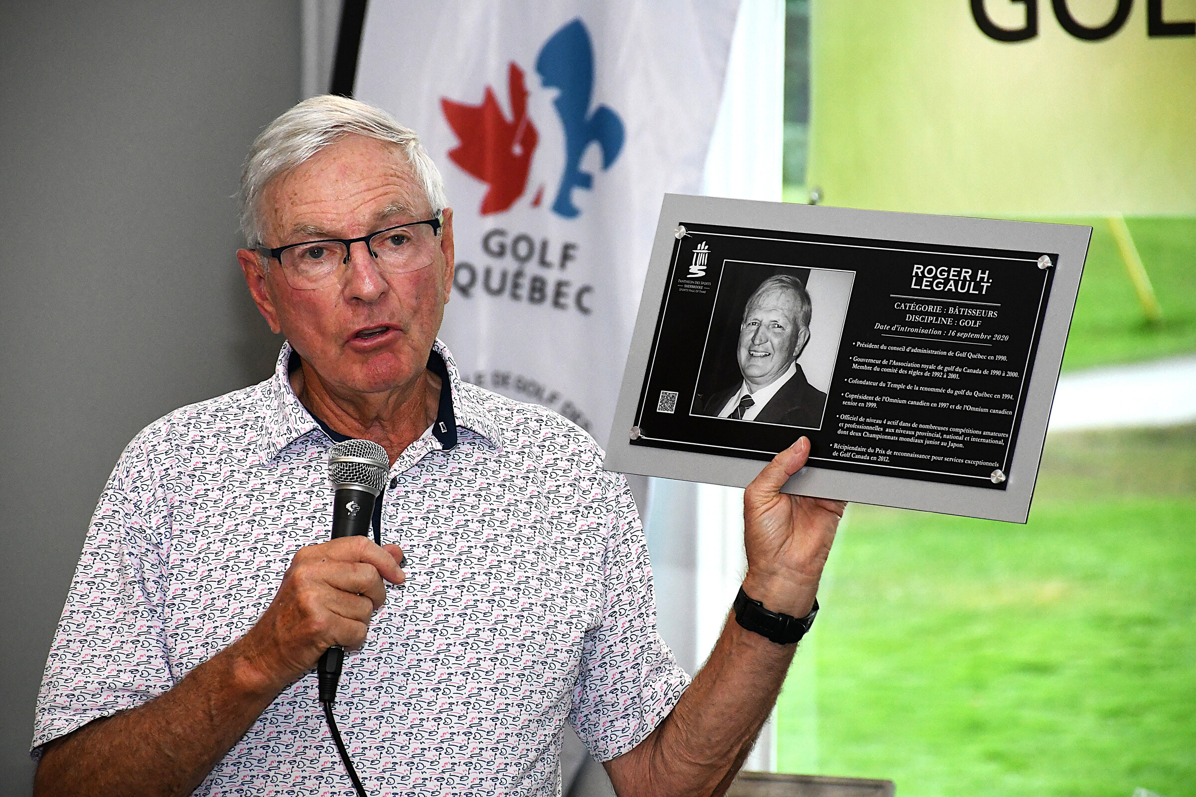 Un homenaje “en casa” a Roger H. Legault – Le Reflet du Lac